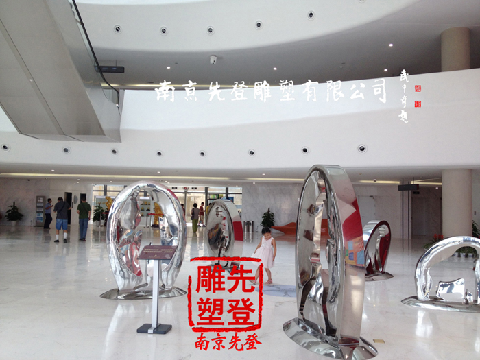 R治P䓵Щ